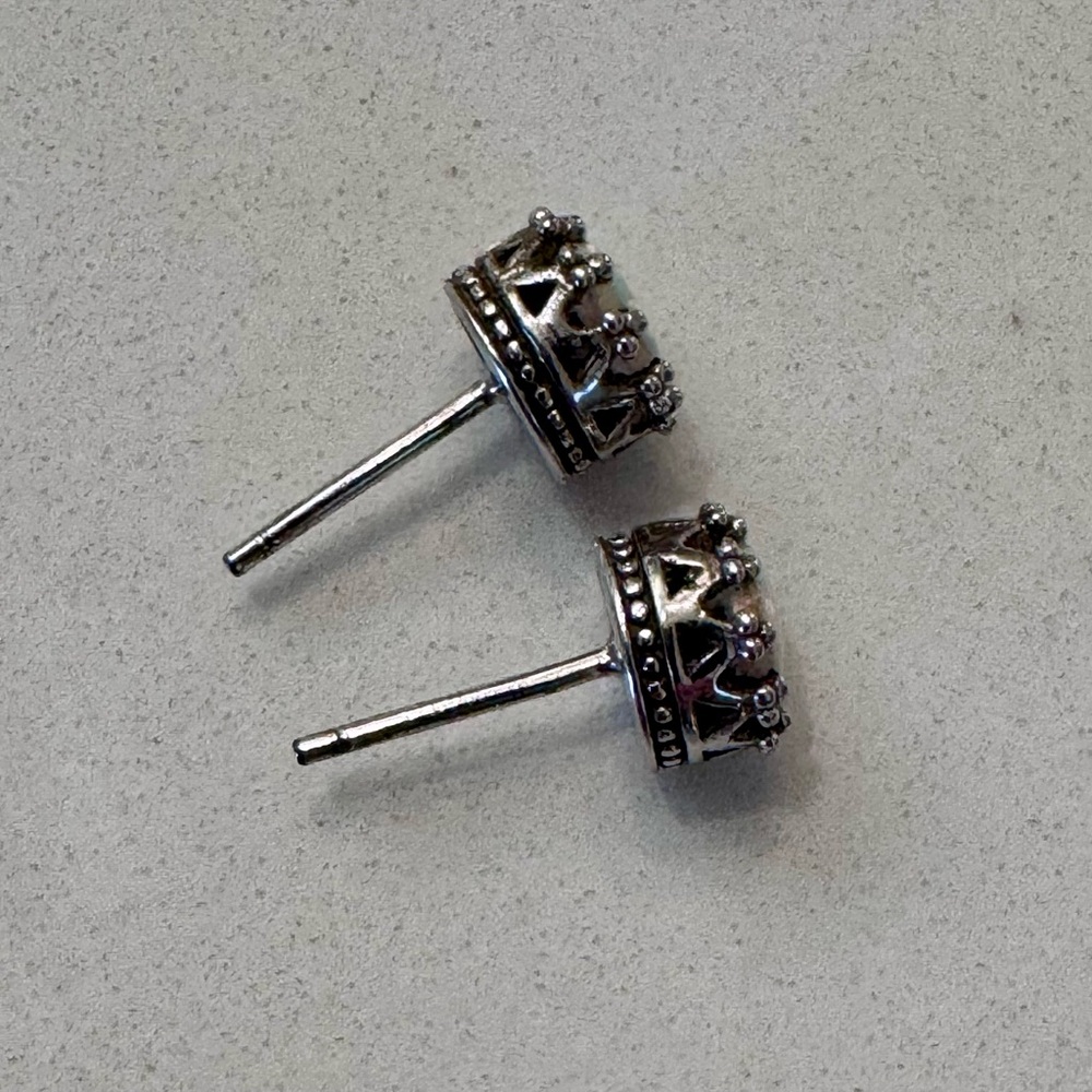 Natural Ethiopian Opal Sterling Silver 925 Crown Stud Earrings Vintage Style - Picture 3 of 3